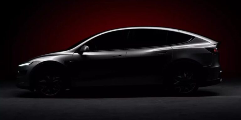 fotograflar-sizdirildi-iste-yeni-tesla-model-yl-XaT8YbQv.jpg