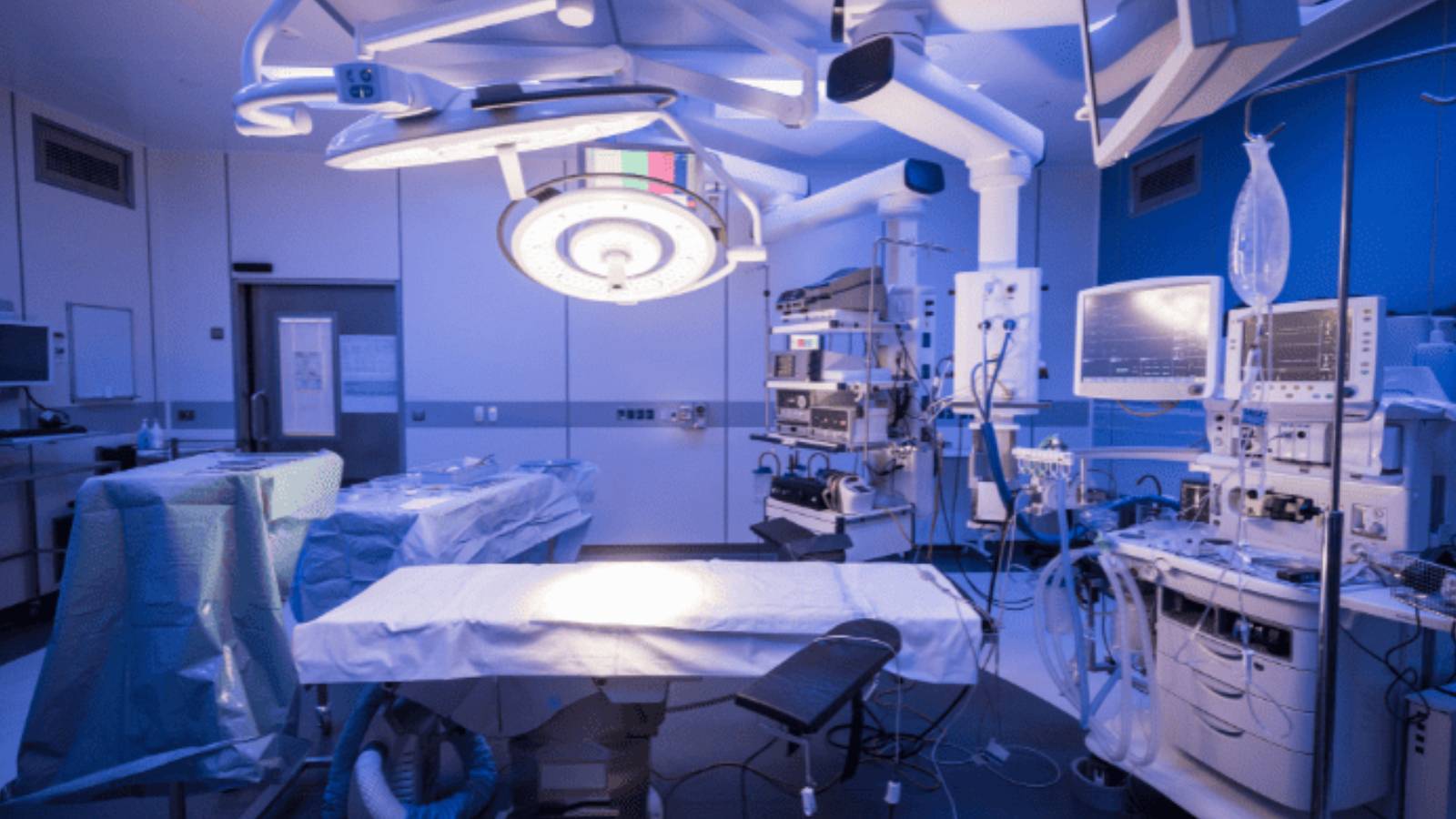 ameliyat sirasinda hemsireyle cinsel iliskiye giren doktor icin karar verildi pld963JZ