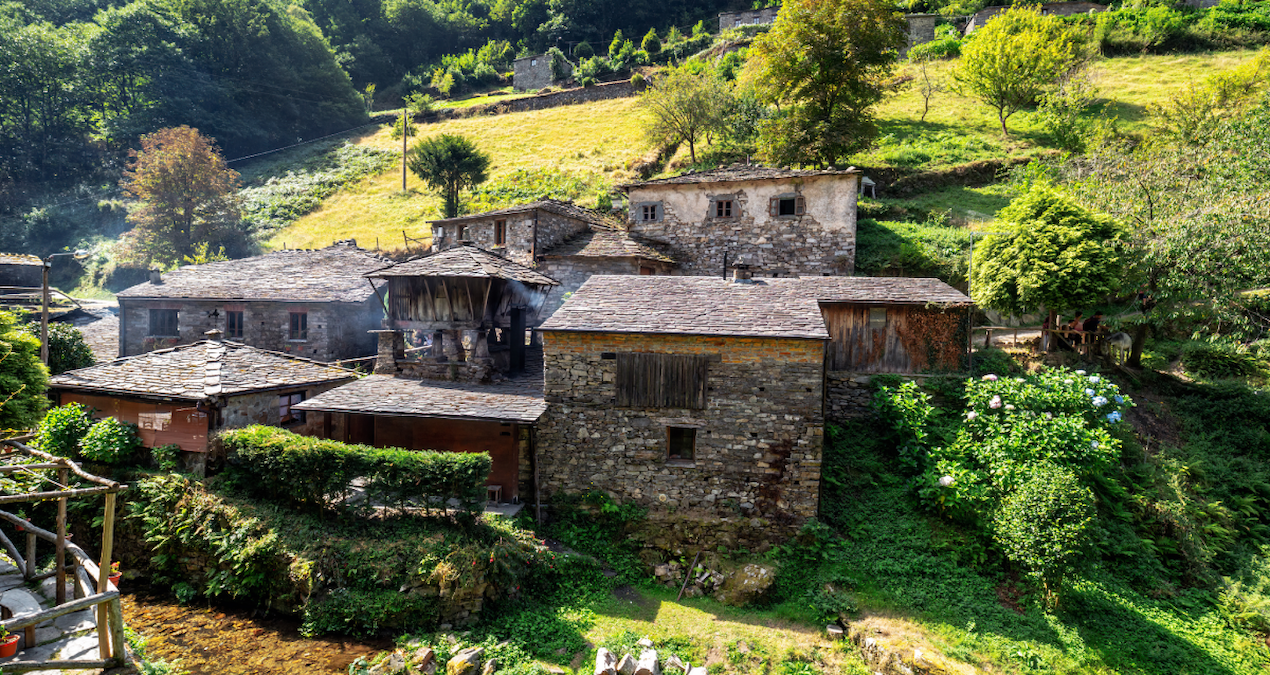 bu koyde kadinlarin ne saci kesiliyor ne beyazliyor iste sirri JpXAPdVC