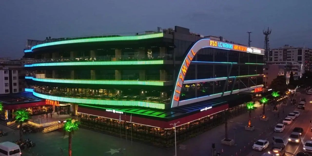 dev avmnin ruhsati iptal edildi isletmelere faaliyetleri sonlandirin talimati gitti VDvzh4ML