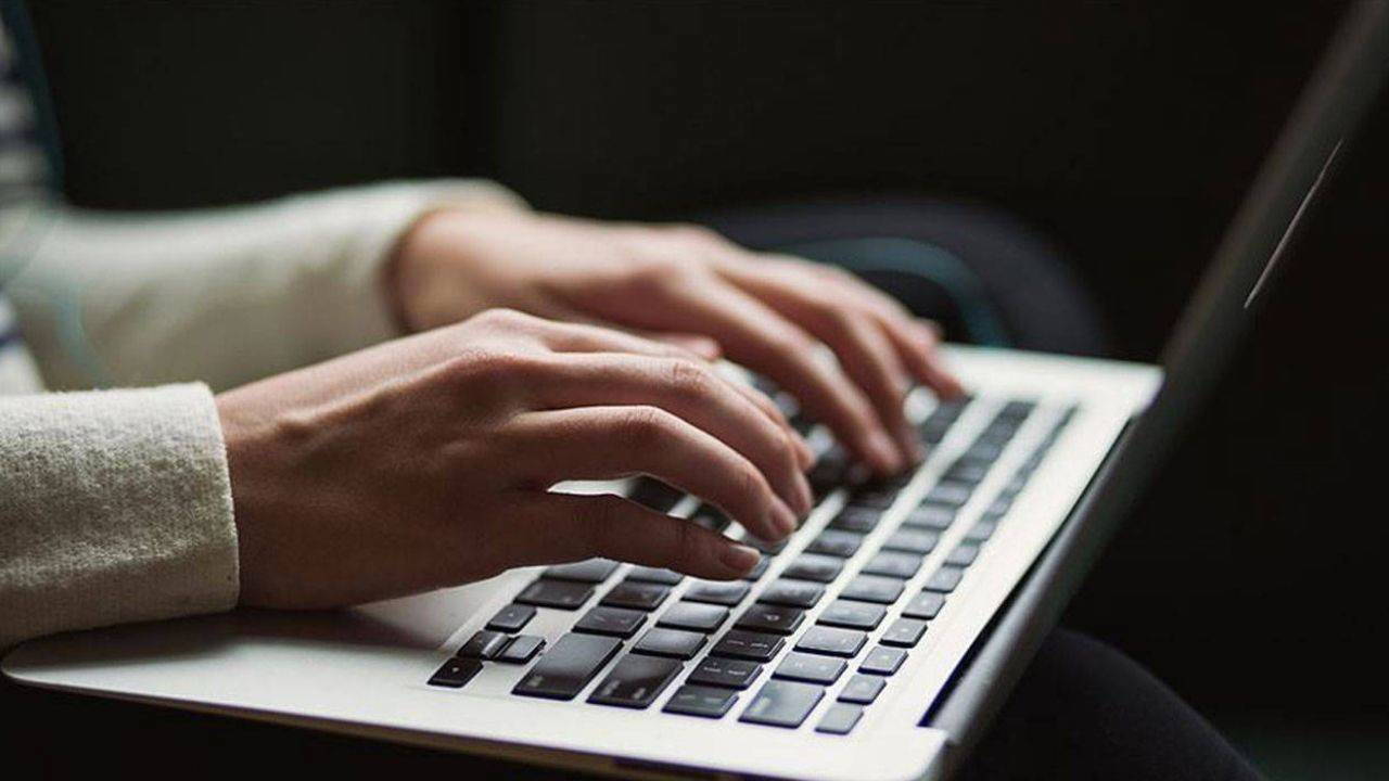 elektronik esyalarin fiyati cep yakiyor genclere bilgisayar da hayal xxYt5XOh