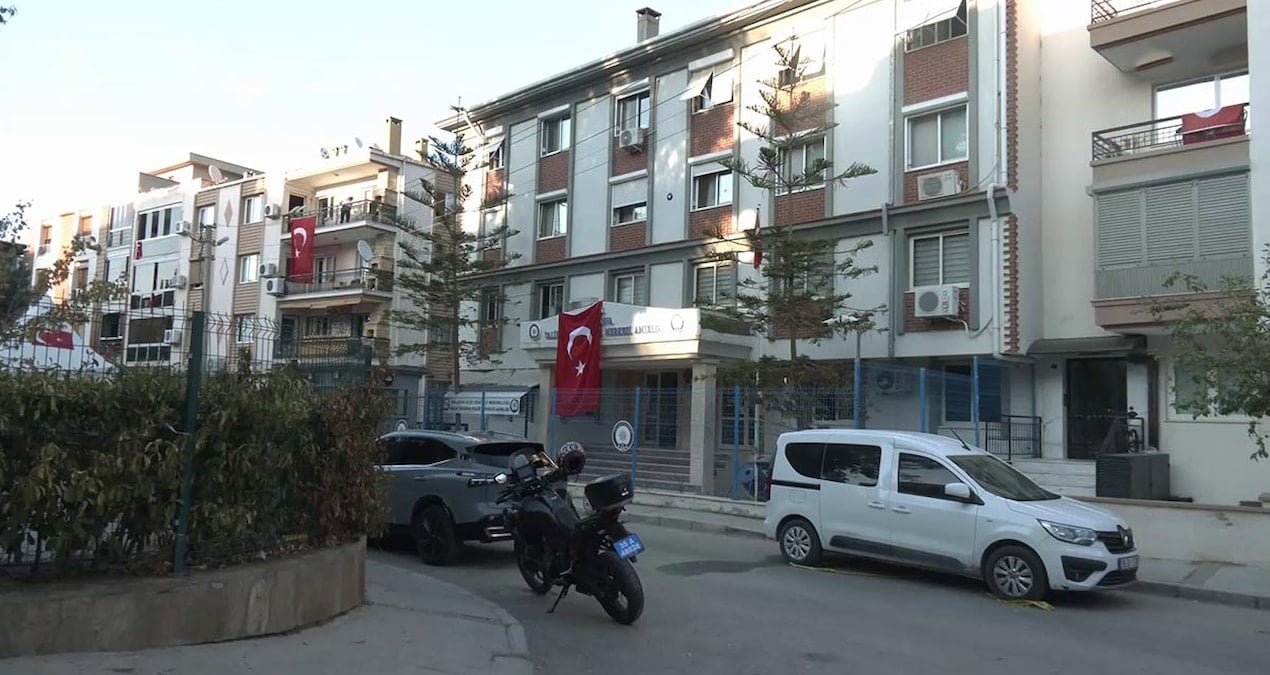 iki polisin sehit oldugu saldirida sorusturma genisliyor 4 ilde 9 gozalti yapildi 73LU3iKH