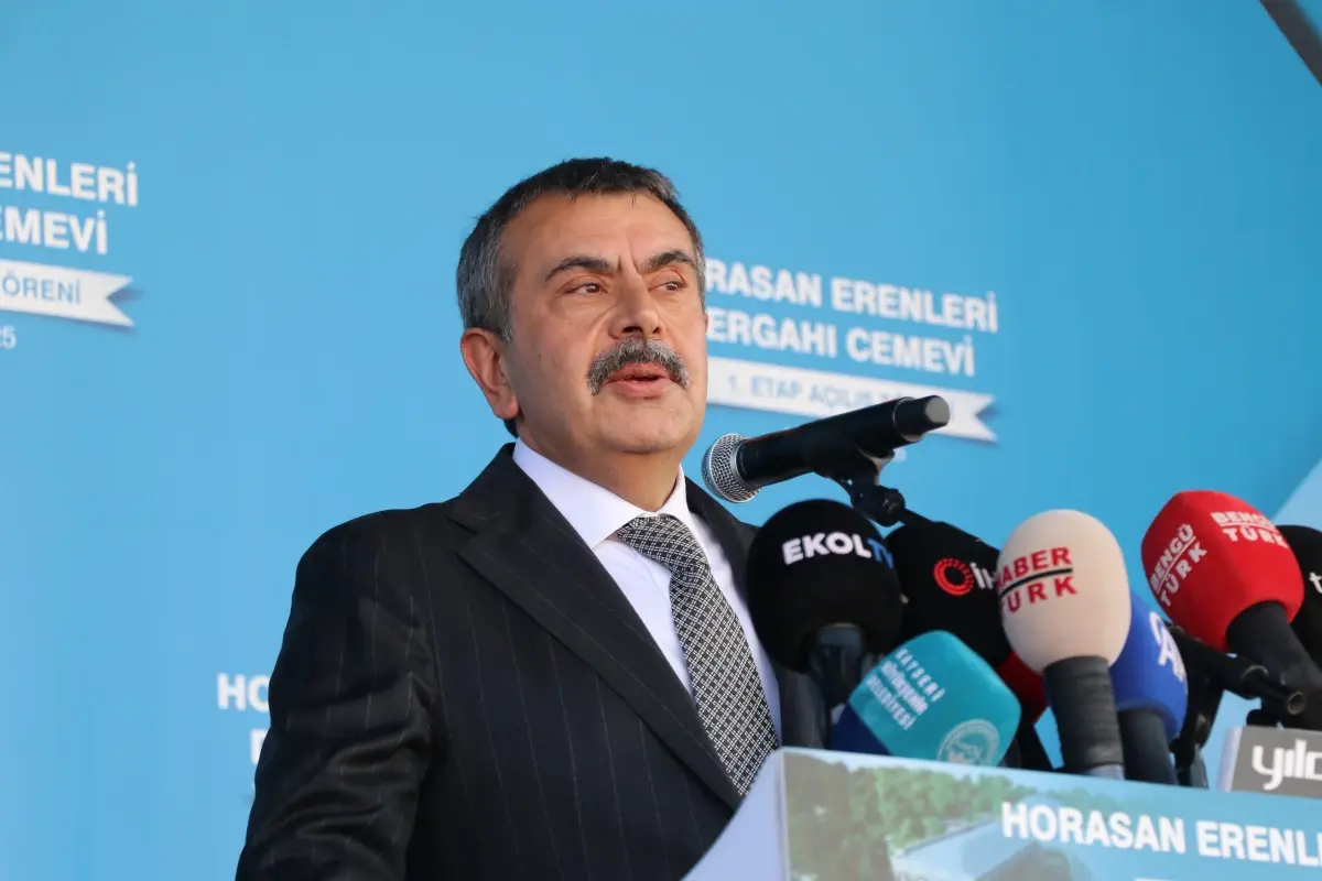 bakan tekin bahceli milli birlik ve beraberligimizin bir sigortasi JcLGGDDc