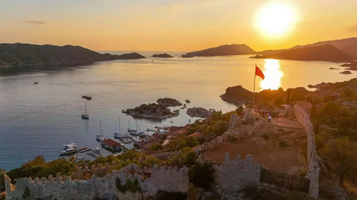 kaleucagiz en iyi turizm koyu odulunu aldi 7U9NunRD.jpg