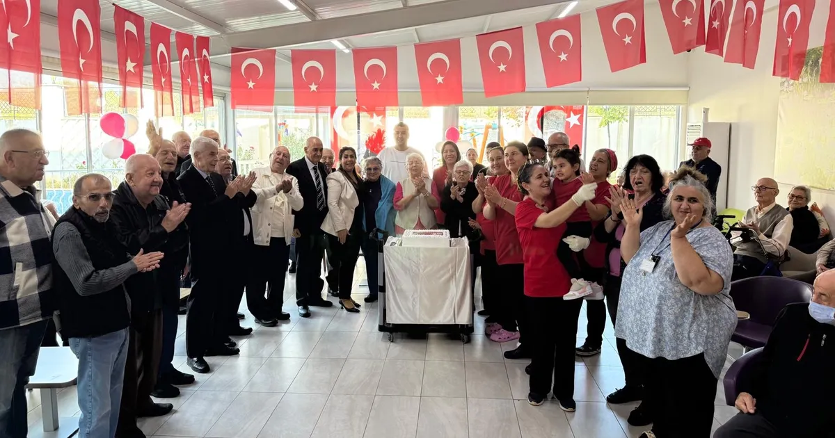 niluferin buyuklerinden cumhuriyet bayraminda coskulu kutlama pNeBuCxh.webp