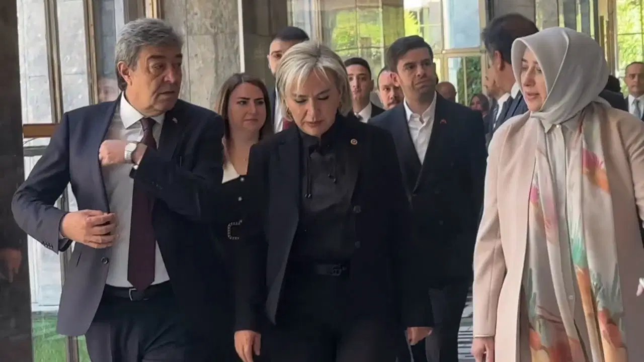 Son Dakika… CHP’den istifa etmişti: İstanbul Milletvekili Nimet Özdemir AKP Grup Toplantısı’na geldi