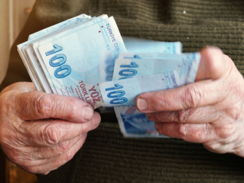Emekli maaslarindan otomatik kesinti donemi basladi 4BM9QPRO